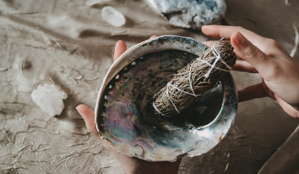 Remèdes de grand-mère pour soulager une digestion difficile découvrez des remèdes maison simples et efficaces pour soulager divers maux quotidiens. cette guide pratique vous propose des solutions naturelles à base d'ingrédients courants pour améliorer votre bien-être au quotidien.